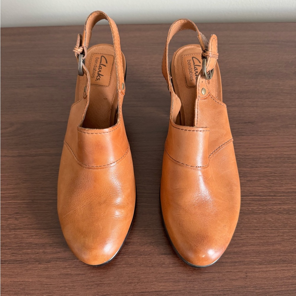 Clark’s leather slingback heel